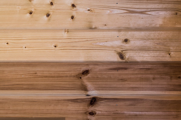 나무에서 페인트를 제거하는 레이저