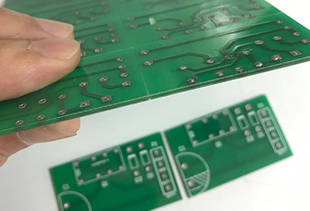 제품 품질 추적 성을 실현하는 레이저 마킹 PCB
