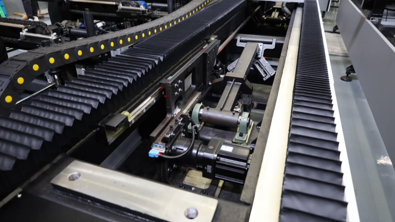  랙 앤 피니언 드라이브 