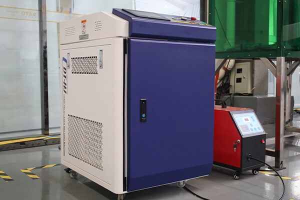 레이저 용접 기계