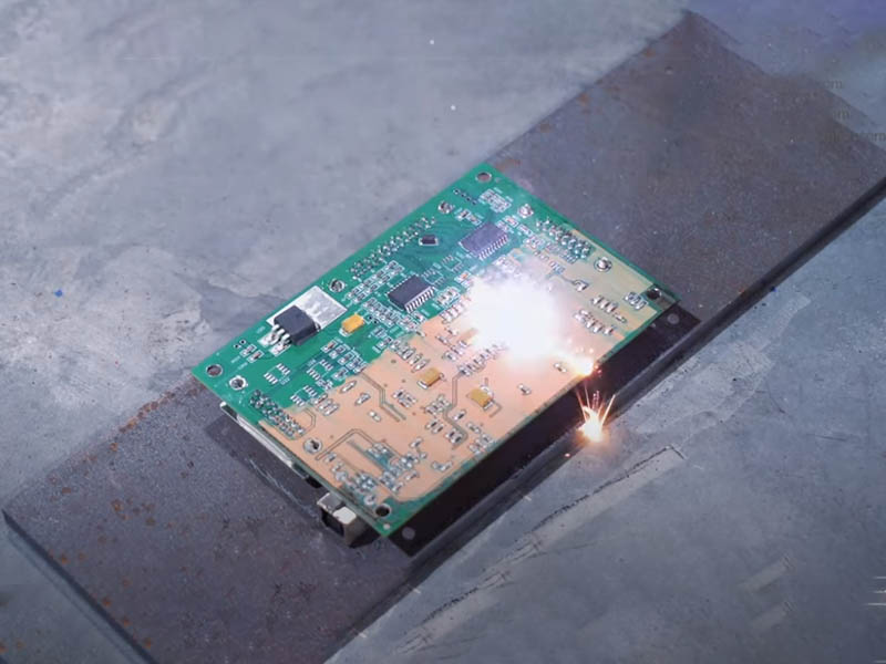 정밀 부품의 레이저 클리닝