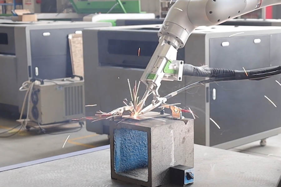 레이저 용접이 유용합니까?